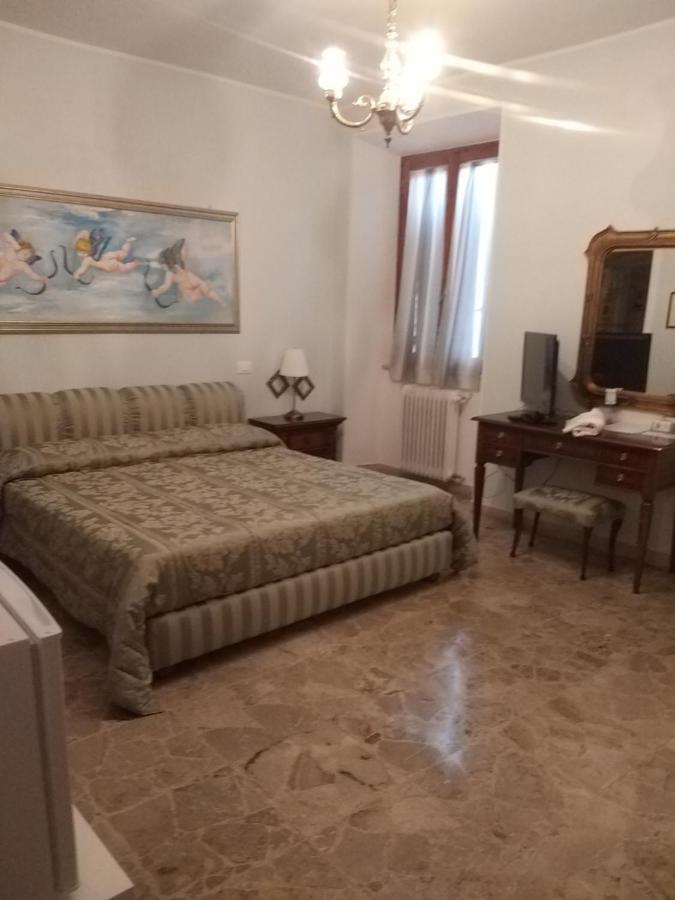 فندق Antica Casa Di Famiglia كاستيغليون ديل لاغو المظهر الخارجي الصورة
